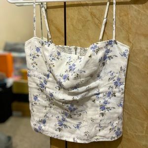 A beautiful 100% Linen Reformation Overland Top in the color pattern Madeline!